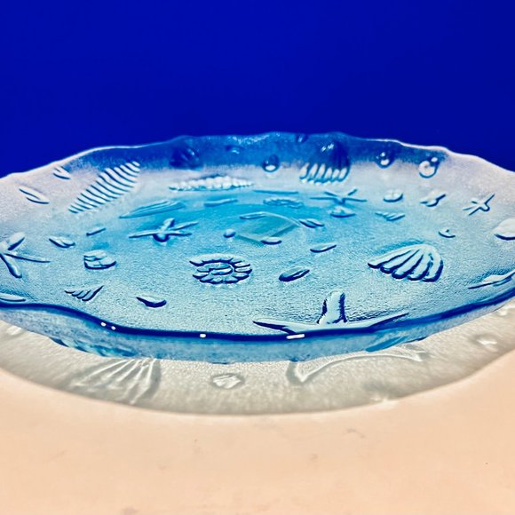 NEW… Set of Two [2] Glass Sea Shell Plates, by Beachcombers, 11.25” Approximate - Picture 14 of 16